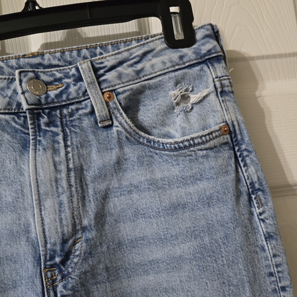&Denim by H&M High Waist Slim Straight Jeans, 90s, Light Destructed Wash, EUC! - Picture 5 of 11